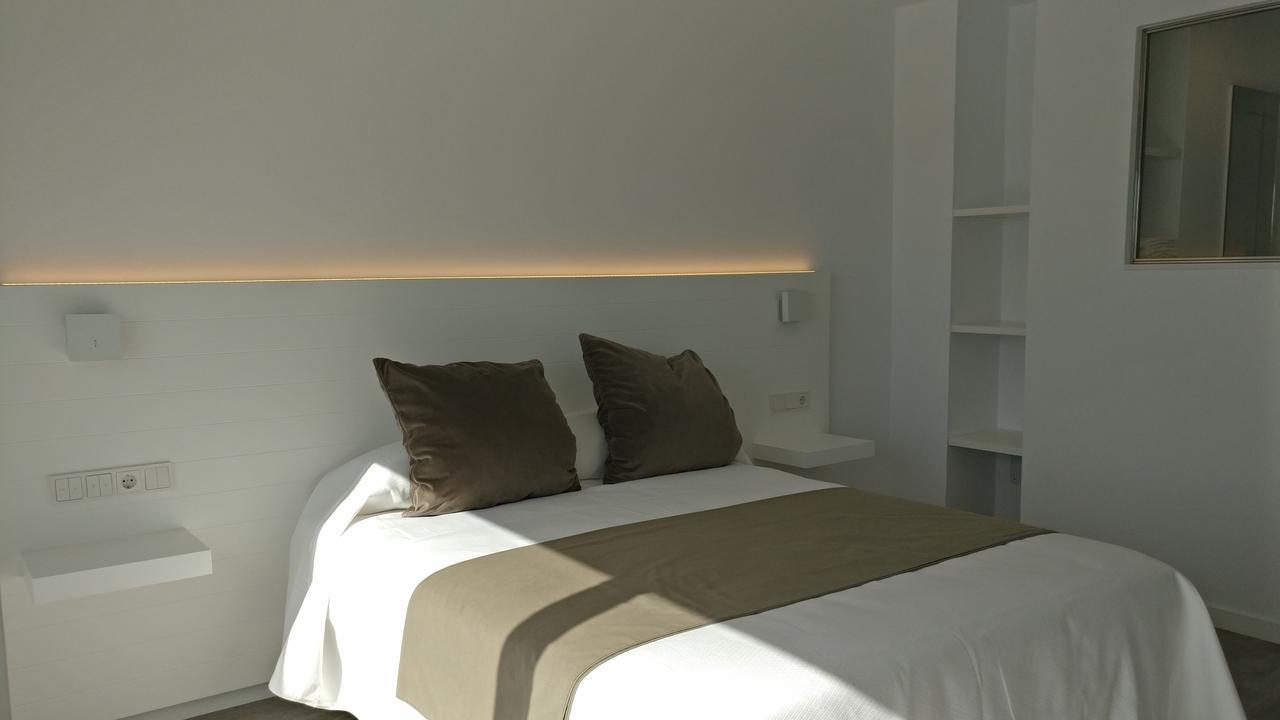 Hostal La Palma Fornells  Exterior photo